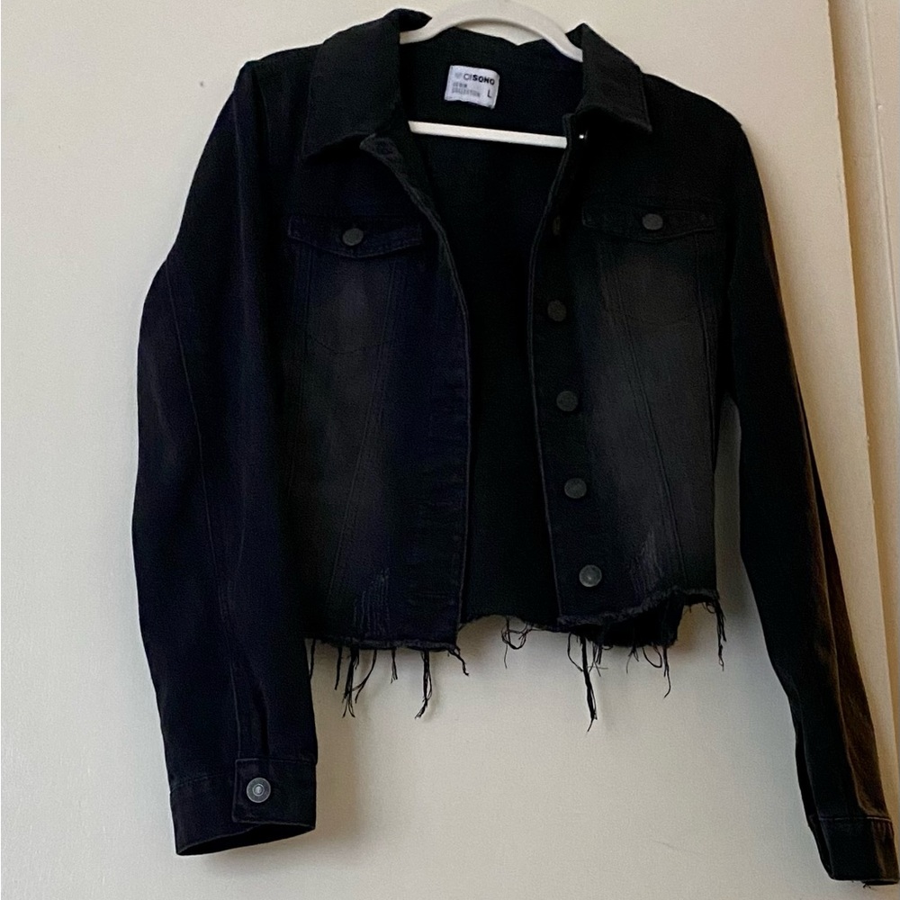 BLACK CROPPED FRINGE JACKET
